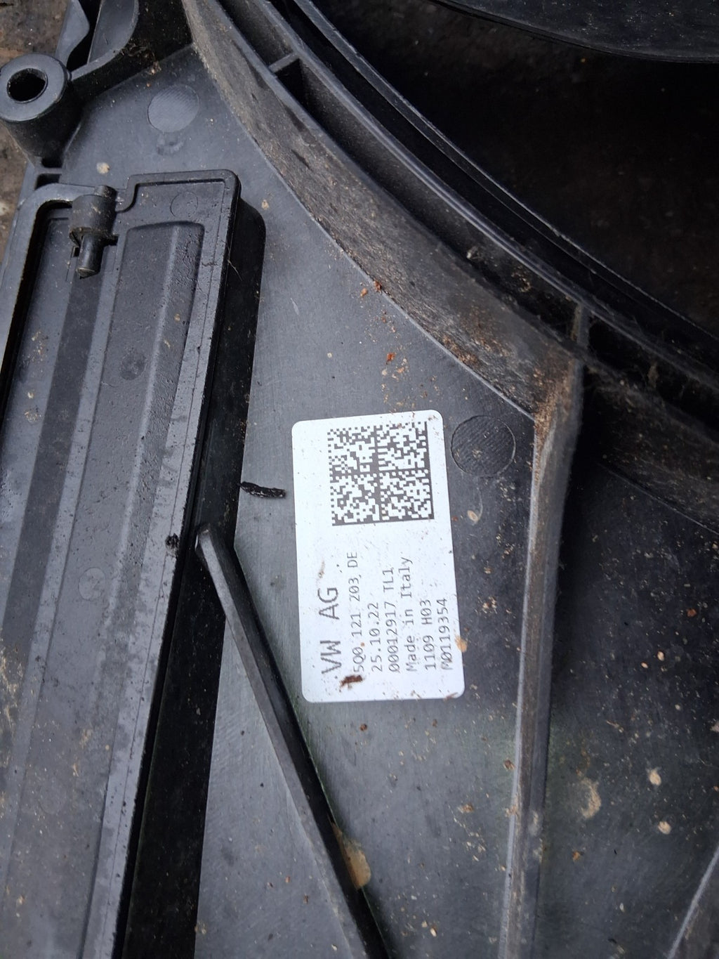 2013 VW VOLKSWAGEN GOLF MK7 RADIATOR COOLING FAN 5Q0121205