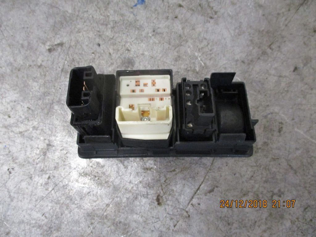 TOYOTA COROLLA 2005 WING MIRROR CONTROL SWITCH 183574