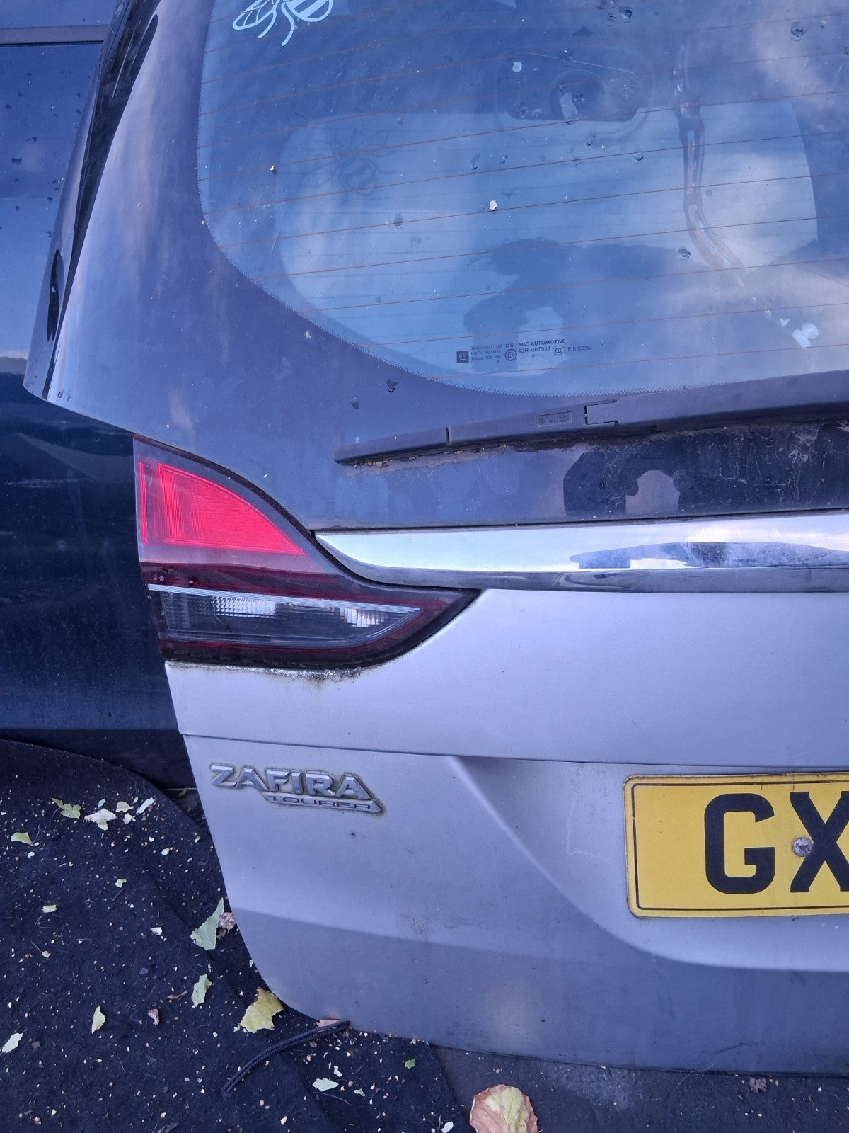 2016 VAUXHALL ZAFIRA C MK3 BARE REAR BOOTLID TAILGATE GLASS ARGON SILVER Z176