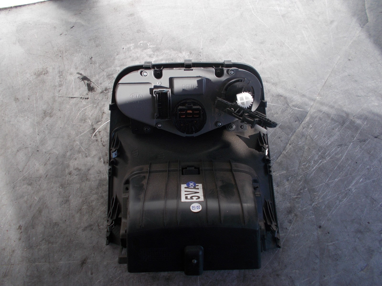 KIA RIO MK2 2008 CLIMATE CONTROL UNIT MODULE & STORAGE 972501GXXX