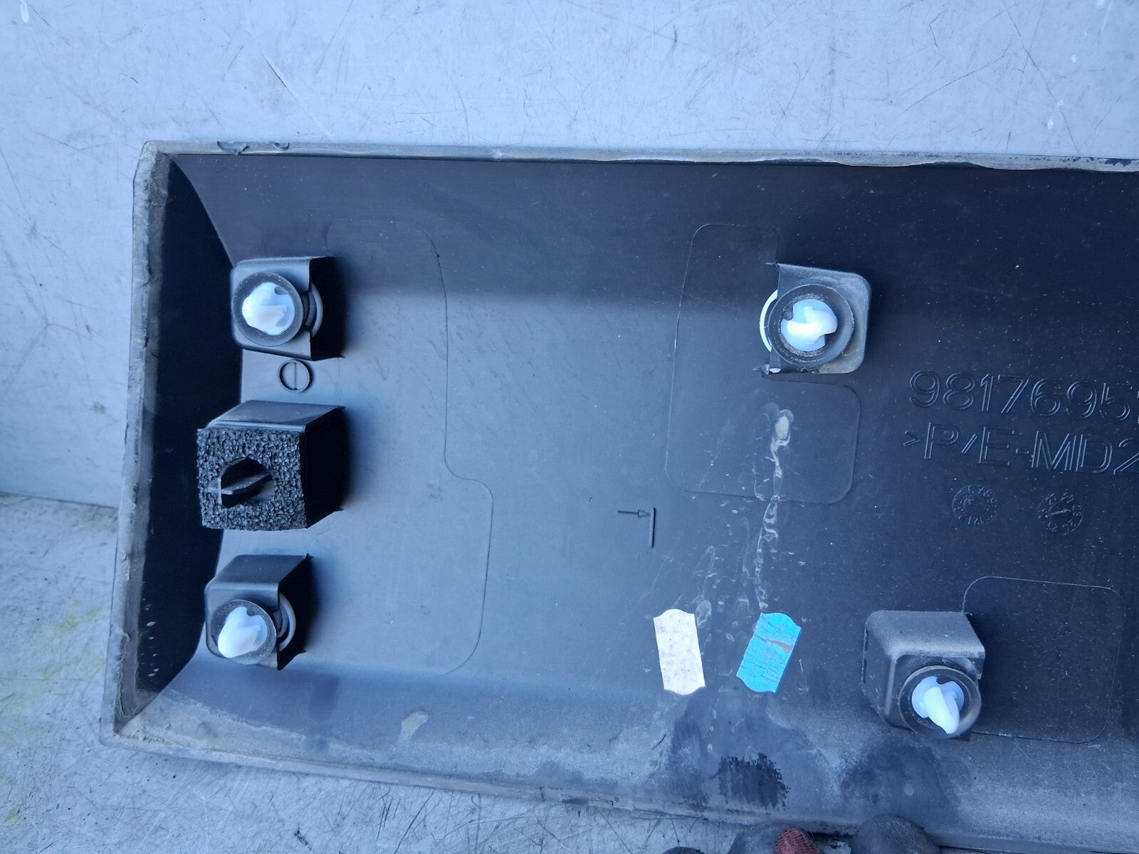 2023 CITROEN BERLINGO MK3 OSR DRIVING SIDE REAR QUARTER TRIM PANEL 9817695177