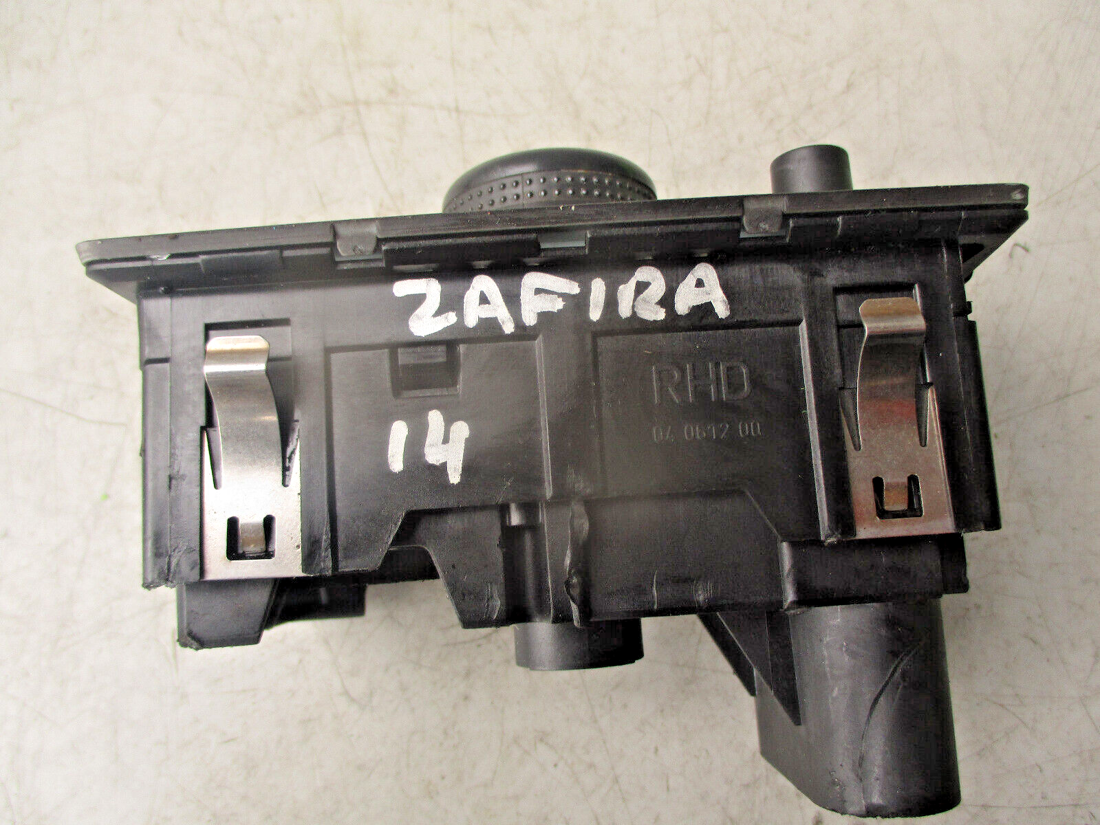 2014 VAUXHALL ZAFIRA B HEADLIGHT SWITCH BUTTON CONTROLLER 04061200