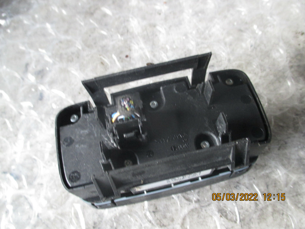 FORD FIESTA 2011 MK7 FRONT INTERIOR ROOF READING LIGHT 8A6113733