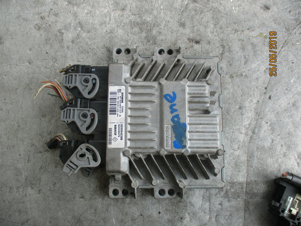 RENAULT MEGANE MK2 1.5 ENGINE CONTROL UNIT ECU 8200542288 8200495479