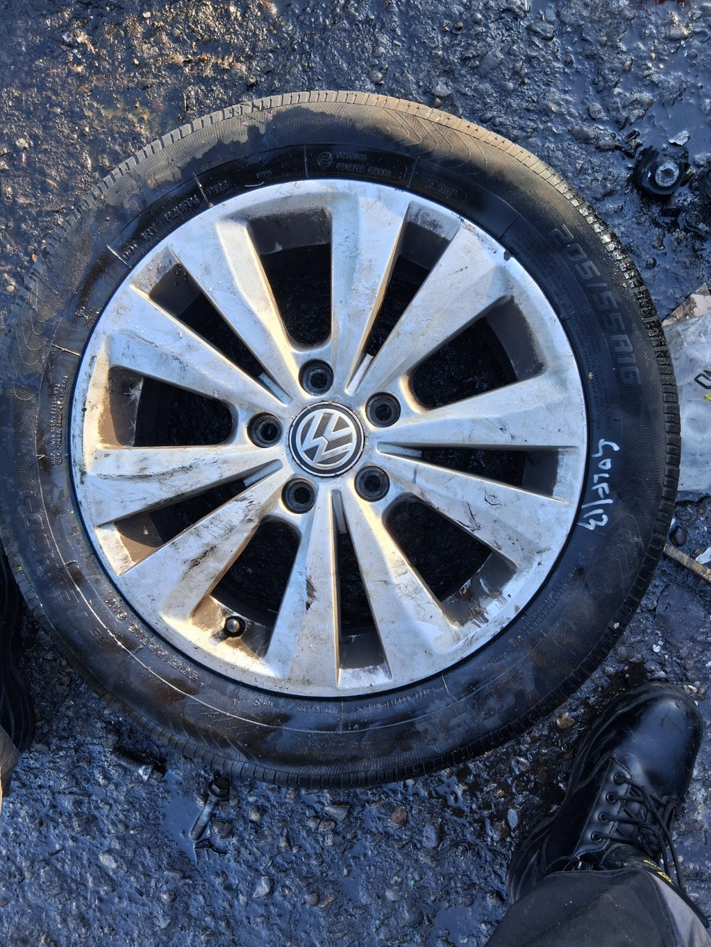 2013 VW VOLKSWAGEN GOLF MK7 16 INCH ALLOY WHEEL WITH TYRE 205/55R16