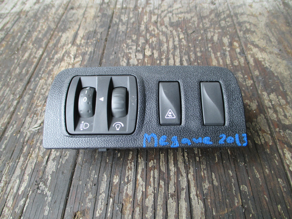 RENAULT MEGANE MK3 2013 HEADLIGHT & TRACTION CONTROL SWITCHES 648450001R