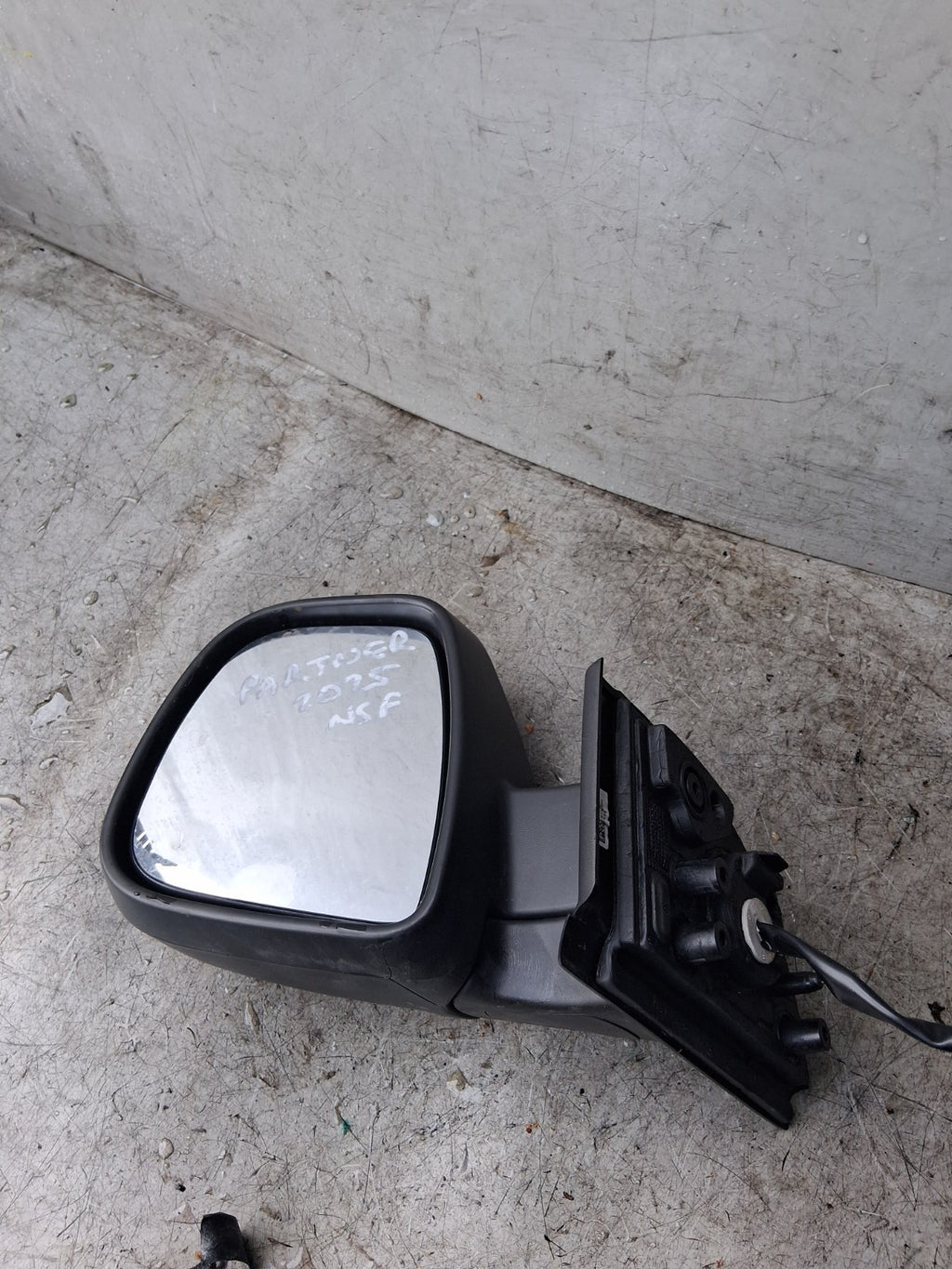 2025 PEUGEOT PARTNER NSF PASSENGER SIDE FRONT LEFT WING MIRROR