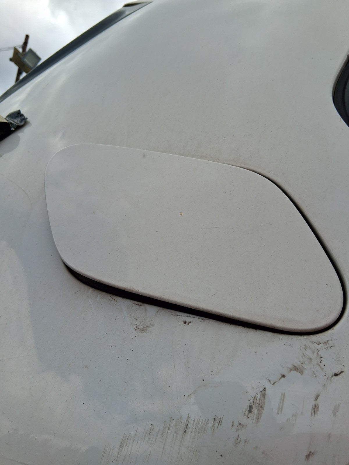 2016 VOLKSWAGEN GOLF MK7 FUEL FLAP LID COVER PURE WHITE LC9A