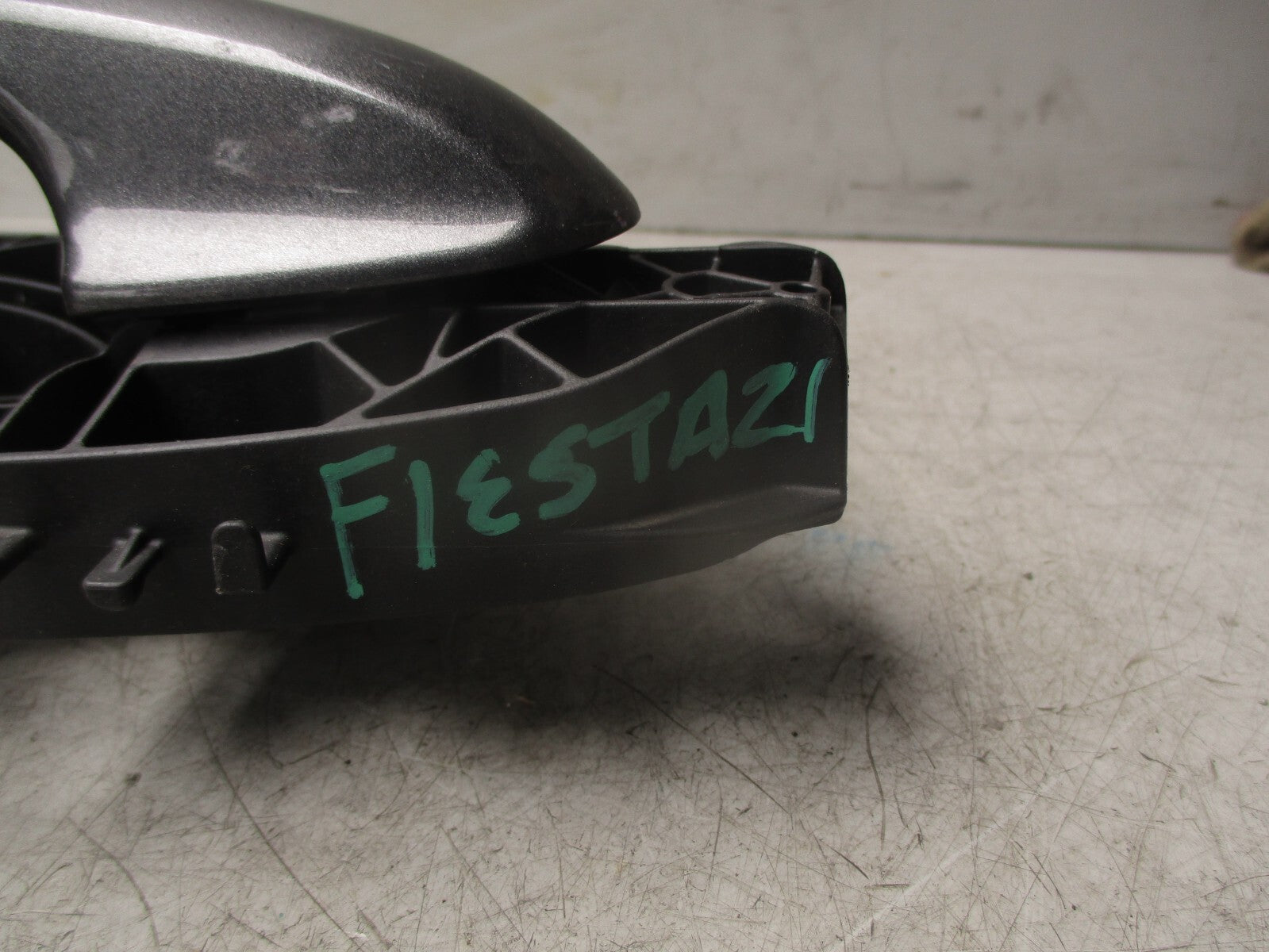 2021 FORD FIESTA MK8 NSR PASSENGER SIDE REAR LEFT DOOR HANDLE MAGNETIC GREY