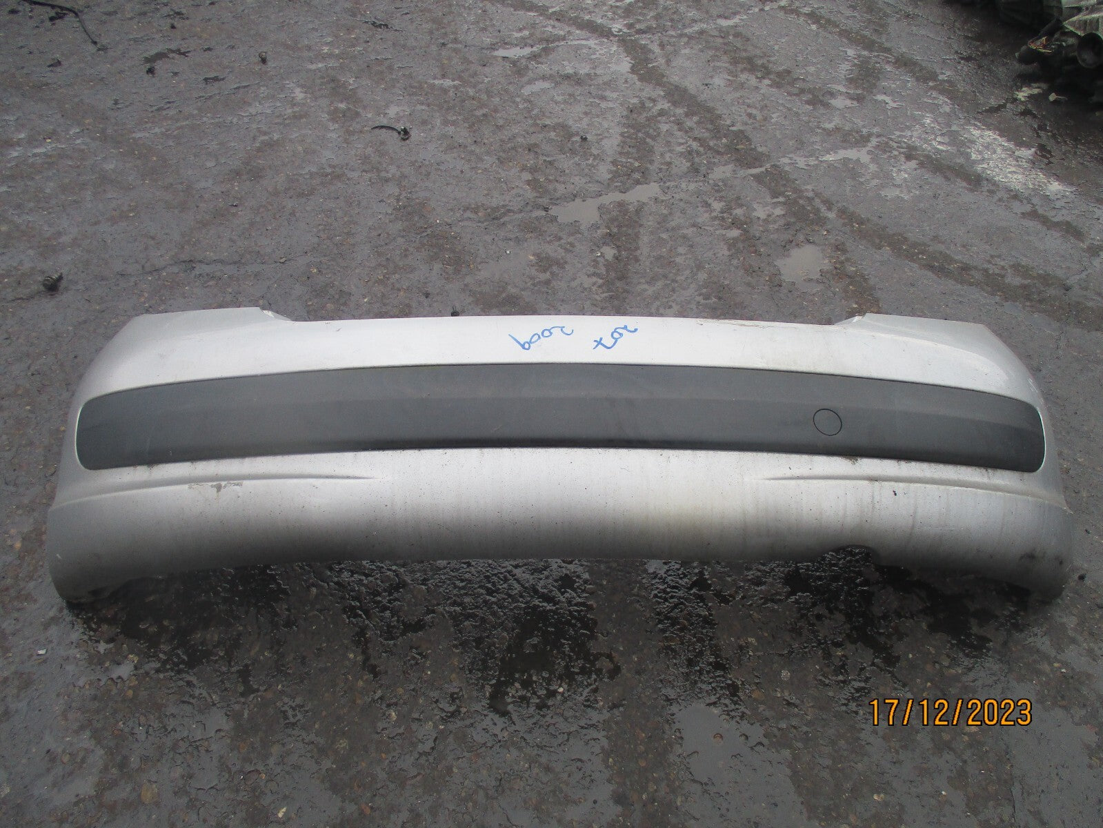 PEUGEOT 207 2009 3 DOOR REAR COMPLETE BUMPER SILVER