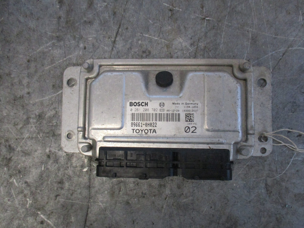 TOYOTA AYGO AB10 MK1 1.0 ENGINE CONTROL UNIT ECU MODULE 896610H022