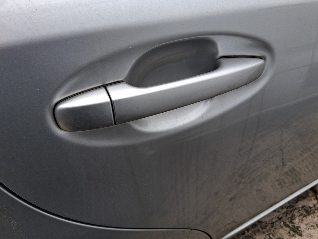 2018 TOYOTA PRIUS V PLUS XW40 OSR DRIVER SIDE REAR RIGHT EXTERIOR DOOR HANDLE