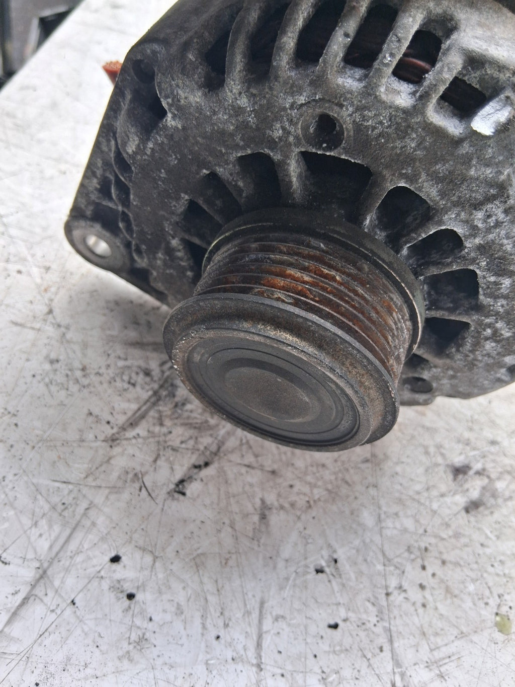 2013 VAUXHALL ASTRA J 1.7 DIESEL ALTERNATOR 13579675