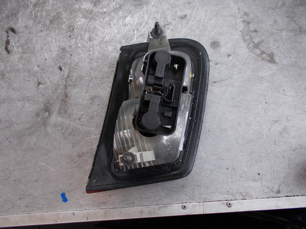 SAAB 93 9-3 2004 NSR PASSENGER SIDE REAR INNER BRAKE TAIL LIGHT 12785763