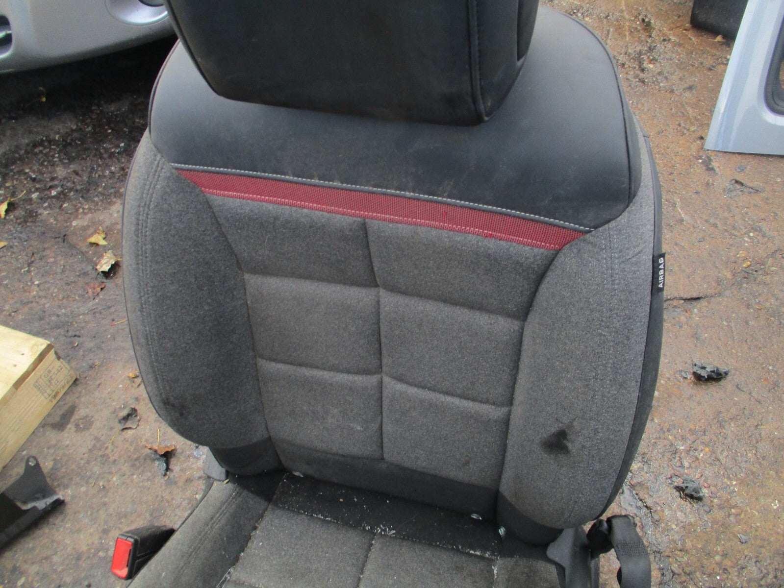 2020 CITROEN C5 AIRCROSS NSF PASSENGER SIDE FRONT COMPLETE SEAT HALF LEATHER