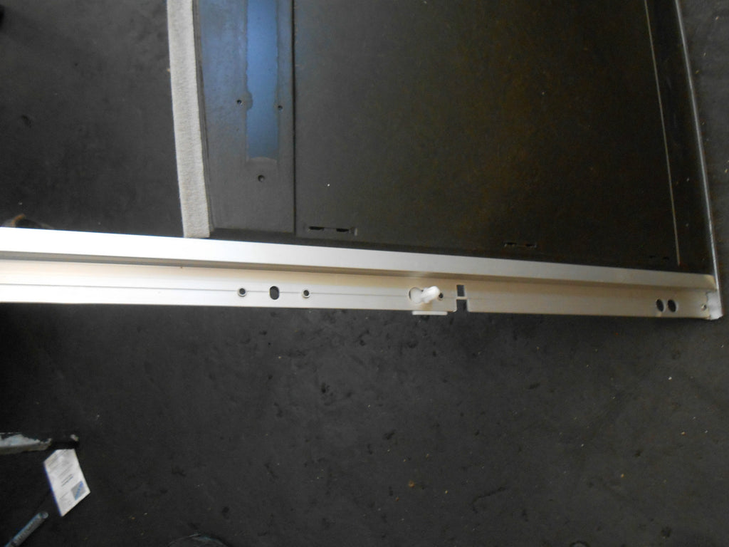 PEUGEOT 207 2011 FACELIFT 3 DOOR PANORAMIC SUNROOF SURROUND BRACKET 96537864 BJ