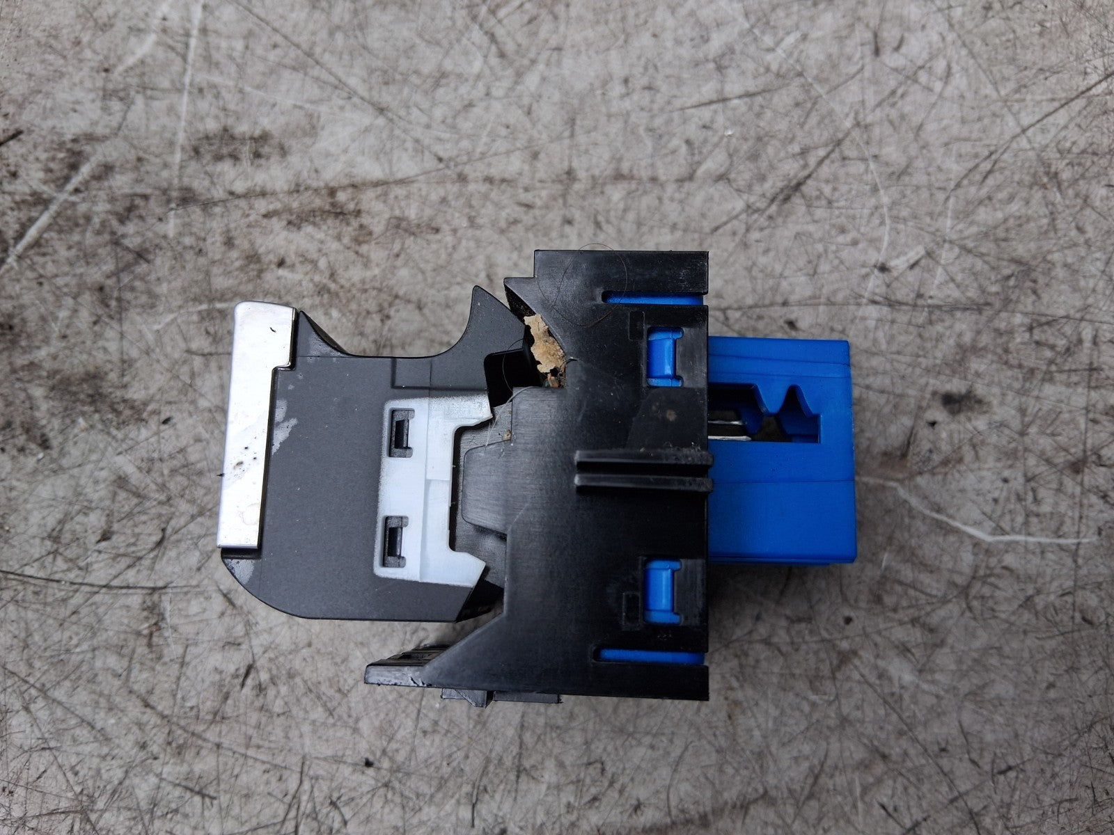 2024 DS AUTOMOBILES DS 7 ELECTRIC HANDBRAKE PARKING BRAKE SWITCH 9815417277