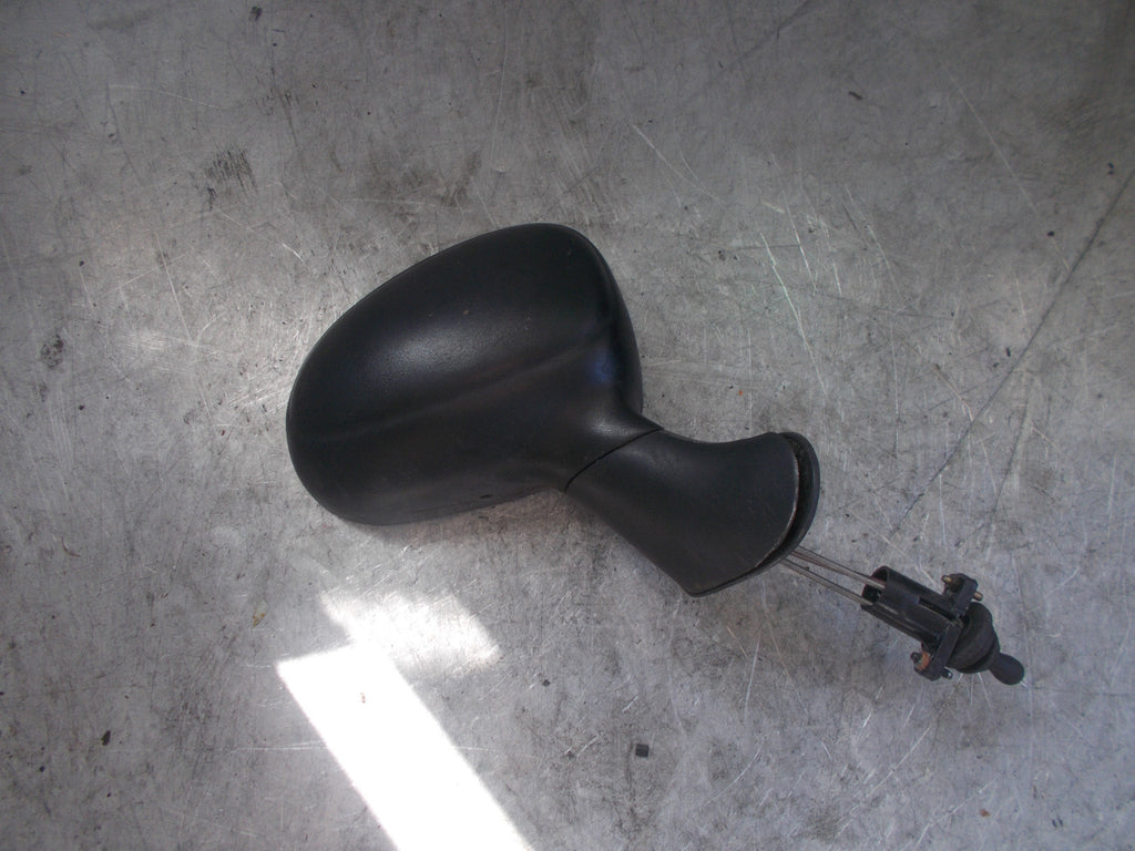 2001 DAEWOO MATIZ OS/ DRIVER SIDE MANUAL WING MIRROR E13010140 BLACK