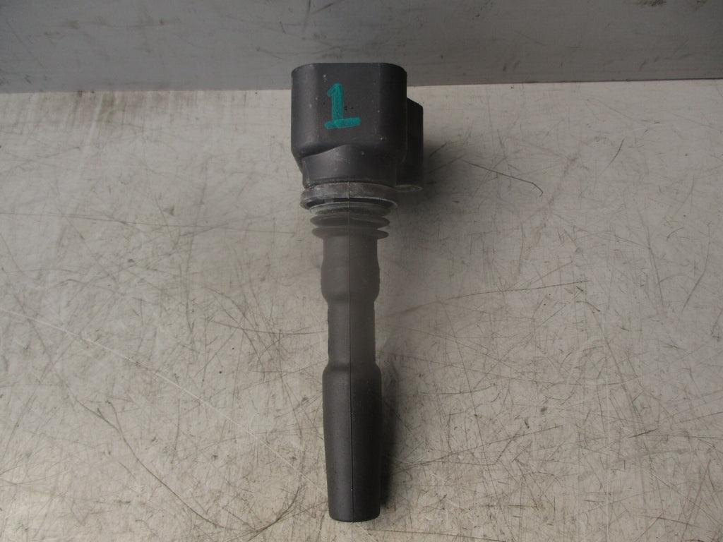 2014 VOLKSWAGEN POLO MK5 1.0 PETROL ENGINE IGNITION COIL 04E905110E REF 1