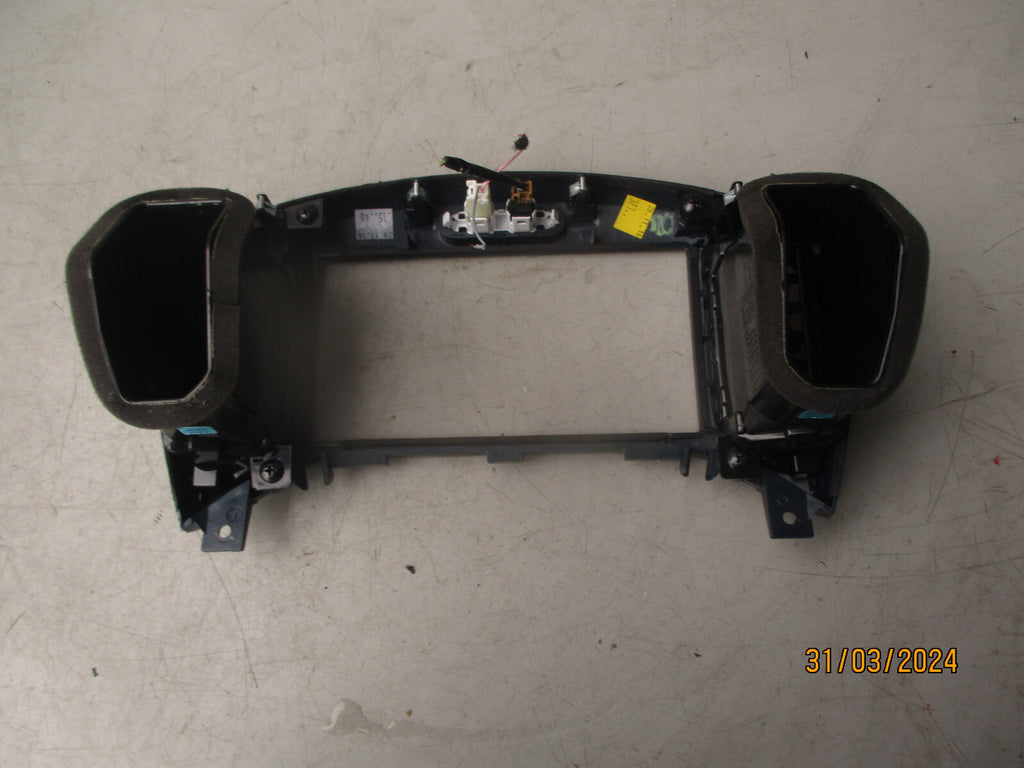 2013 NISSAN JUKE 1.5 DIESEL DASH CENTER AIR VENT X12CCPMCTRLH