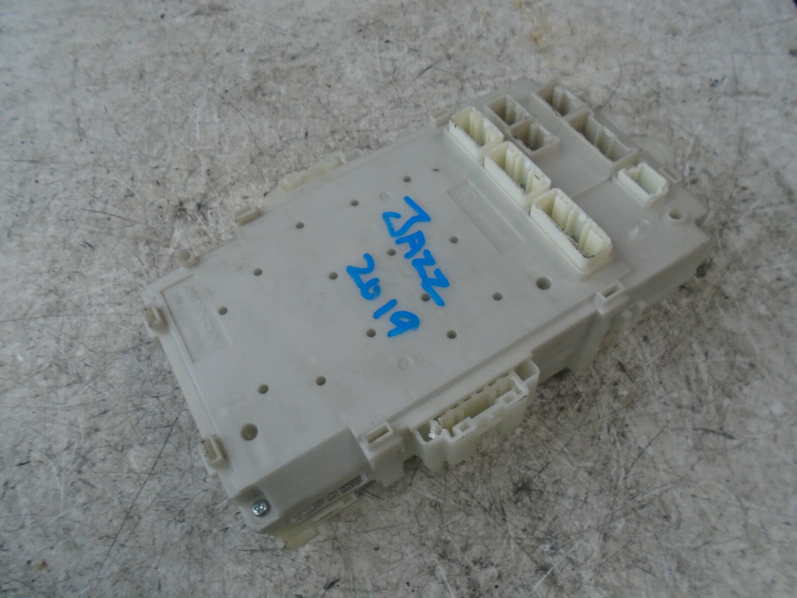 HONDA JAZZ MK4 2019 1.3 PETROL BCM BODY CONTROL MODULE FUSE BOX