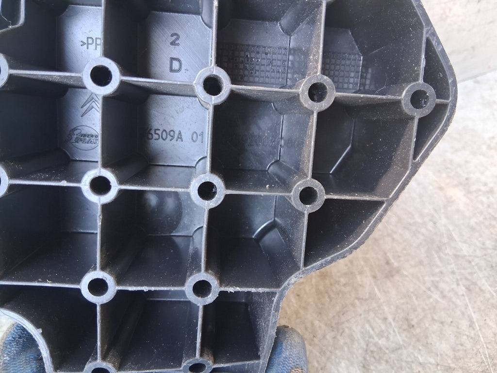 2016 PEUGEOT 208 OSF DRIVER SIDE FRONT RIGHT DOOR ABSORBER SPACER 9675920080