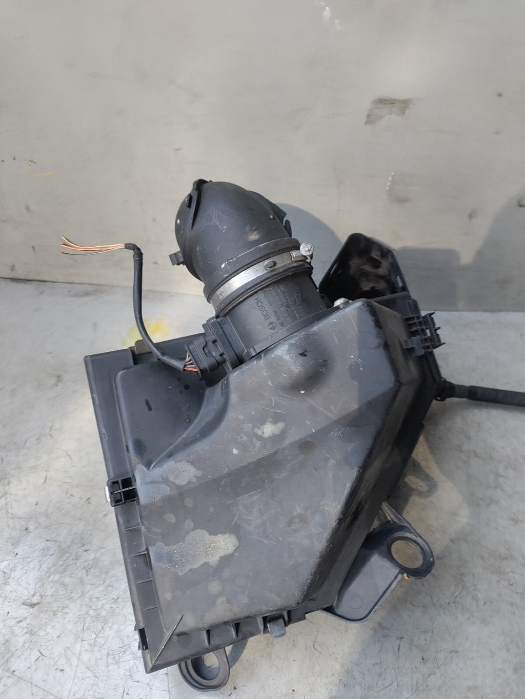 2010 BMW 3 SERIES E90 2.0 DIESEL AIR FILTER BOX 8512599