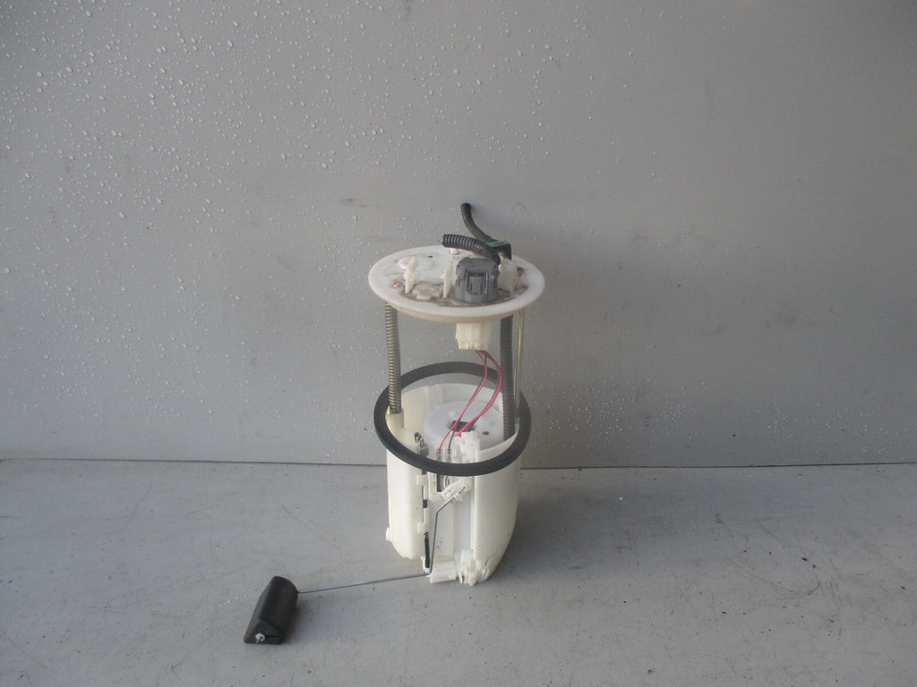 MITSUBISHI ASX 2015 PETROL IN TAKE FUEL PUMP SENDER 1760A156 / 1019620652