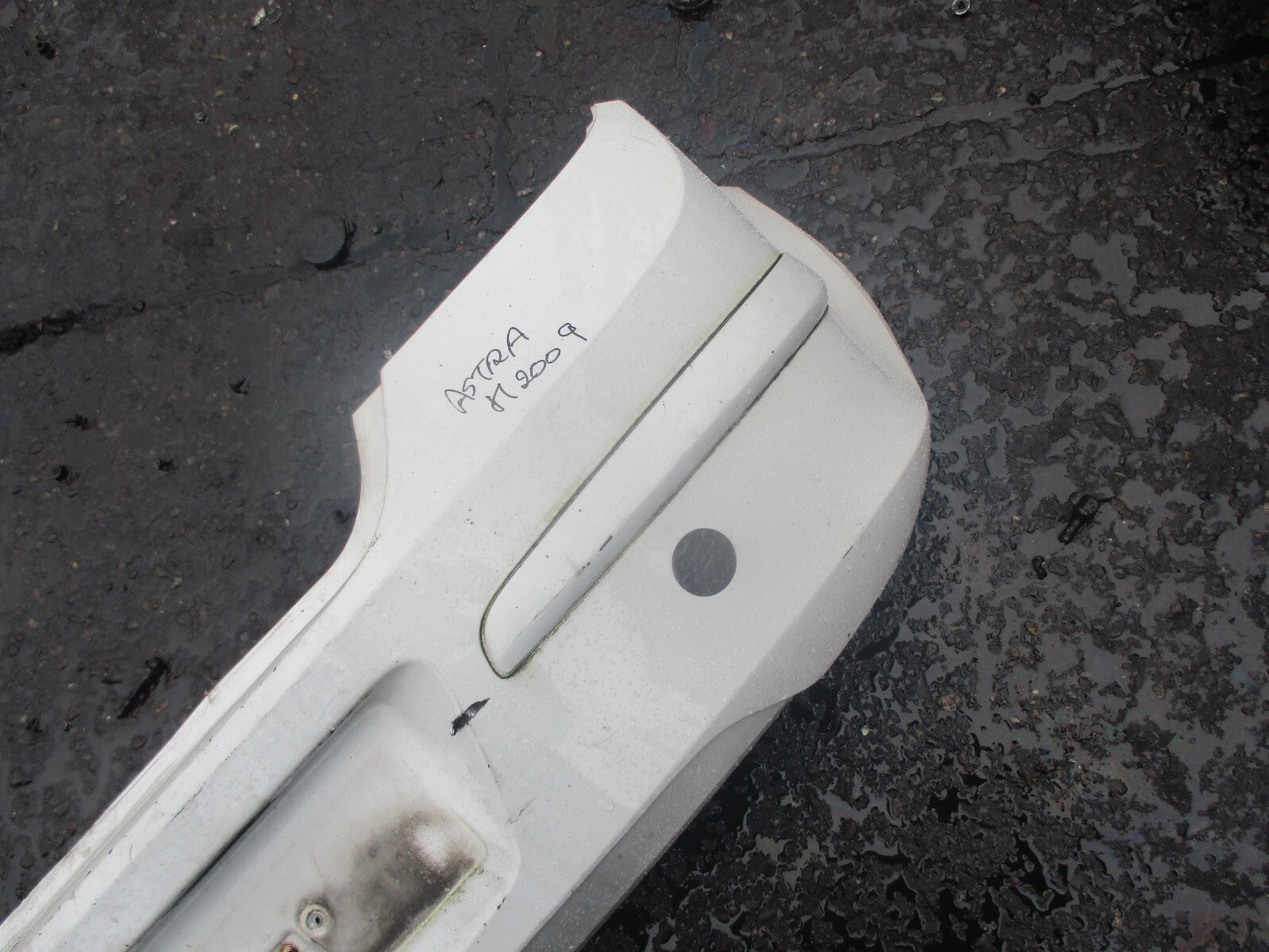 VAUXHALL ASTRA H 2009 HATCHBACK REAR COMPLETE BUMPER WHITE