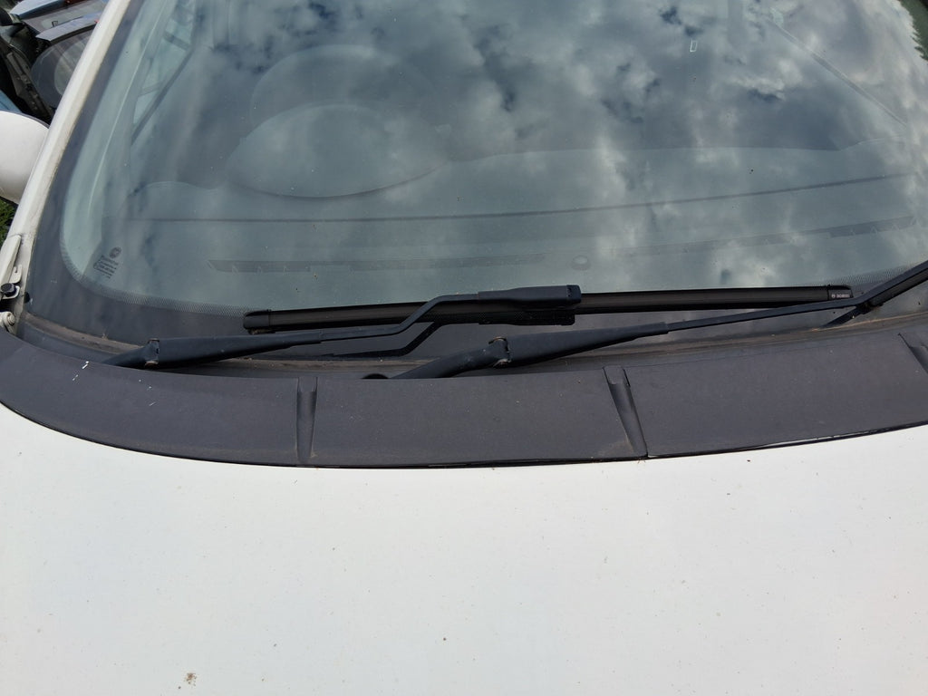 2014 FIAT PUNTO FACELIFT 5 DOOR MK3 FRONT WINDSCREEN WIPER MOTOR & LINKAGE