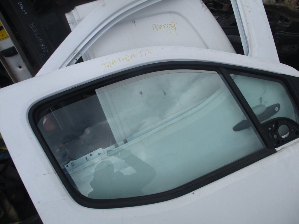 2019 PEUGEOT PARTNER MK3 K9 OSF DRIVER SIDE FRONT BARE DOOR WHITE
