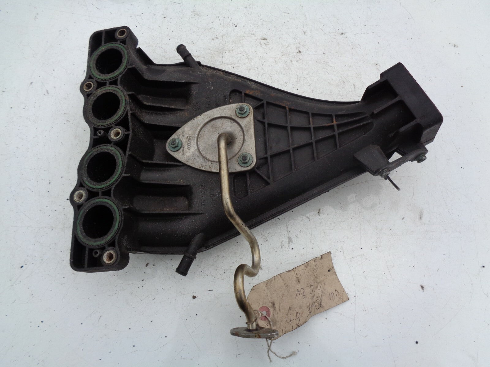 VW VOLKSWAGEN GOLF MK3 POLO MK4 1998 PETROL INLET PLASTIC MANIFOLD 037133205
