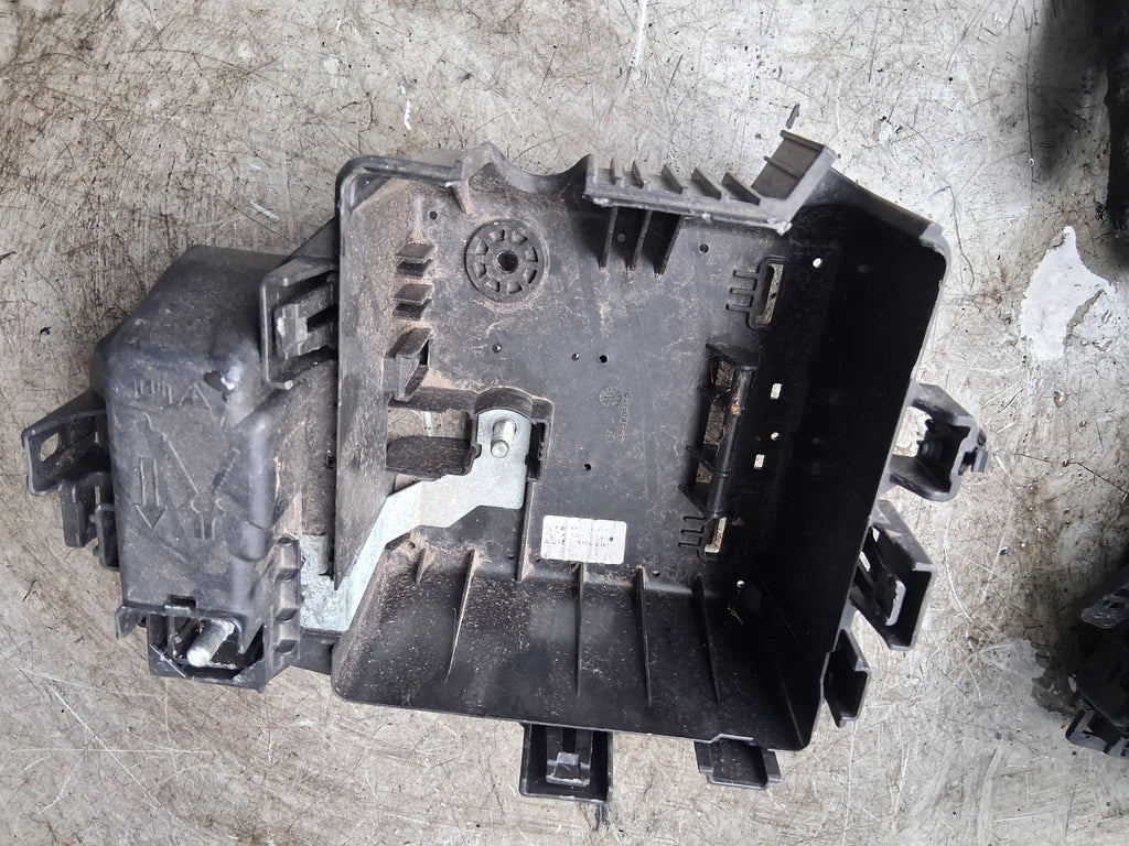 2021 FORD TRANSIT 350 MK8 FUSE BOX RELAY BOX KK3T14D068CE