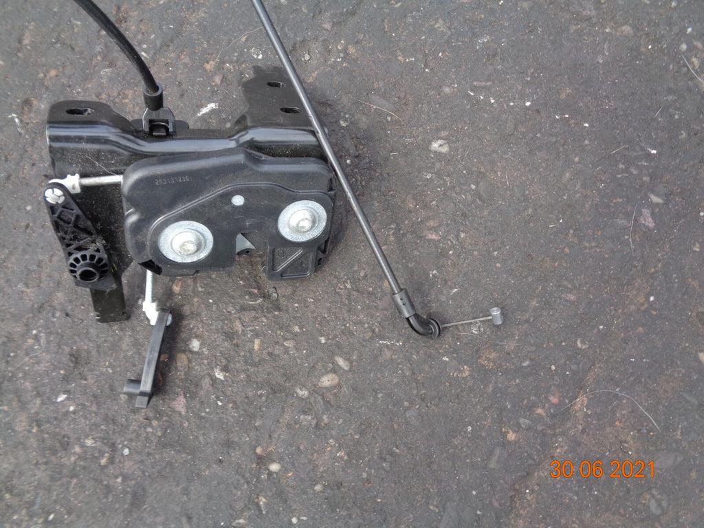 MERCEDES E CLASS W212 2011 OS DRIVER SIDE REAR SEAT LOCK MECHANISM A2129200276