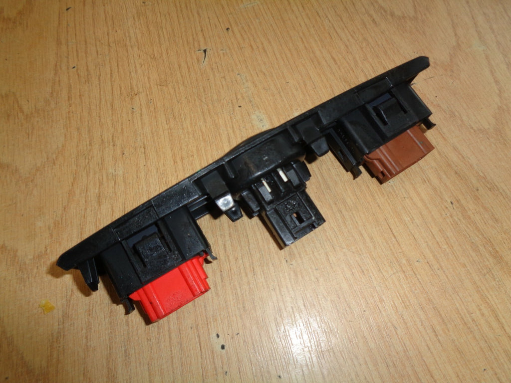RENAULT CLIO MK2 2004 HAZARD WARNING DEMISTER SWITCH PANEL TRIM