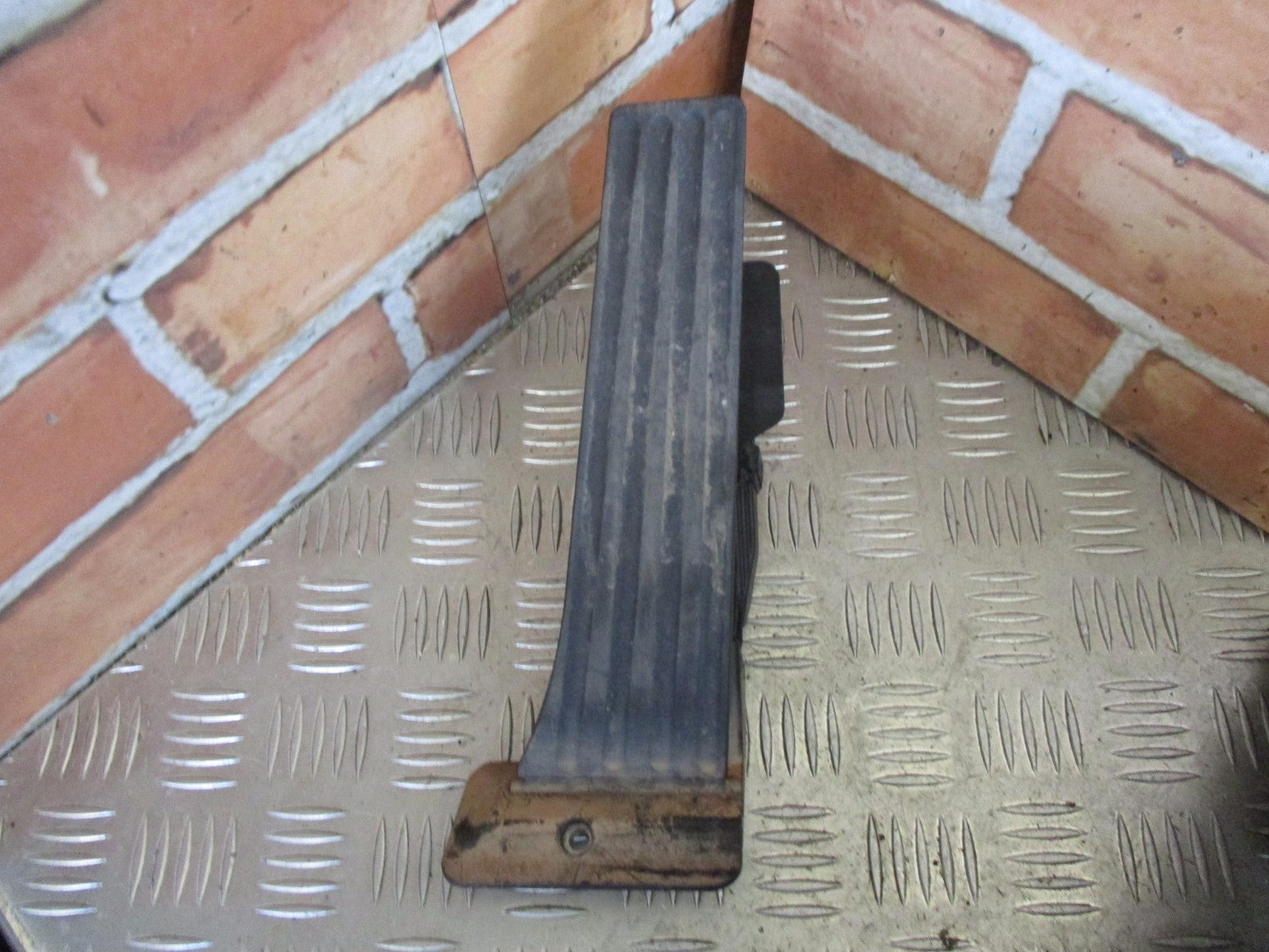 2016 BMW 1 SERIES F20 116D ACCELERATOR THROTTLE PEDAL 6853176