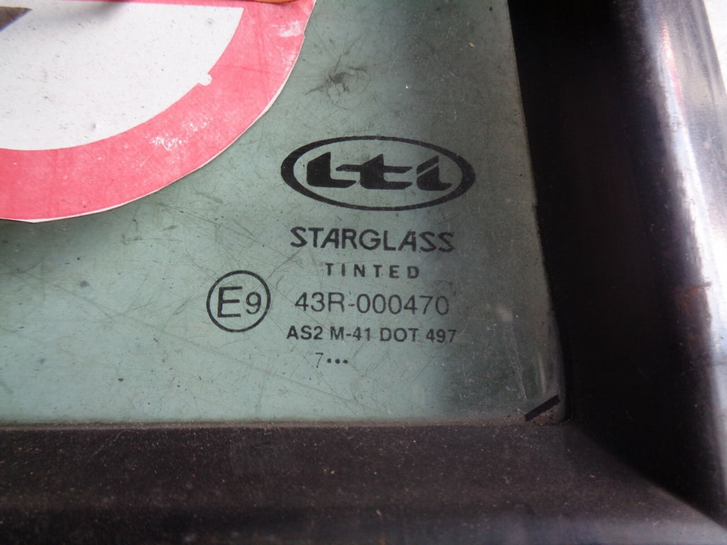 LONDON TAXI LTI REAR LEFT PASSENGER SIDE DOOR QUARTER GLASS
