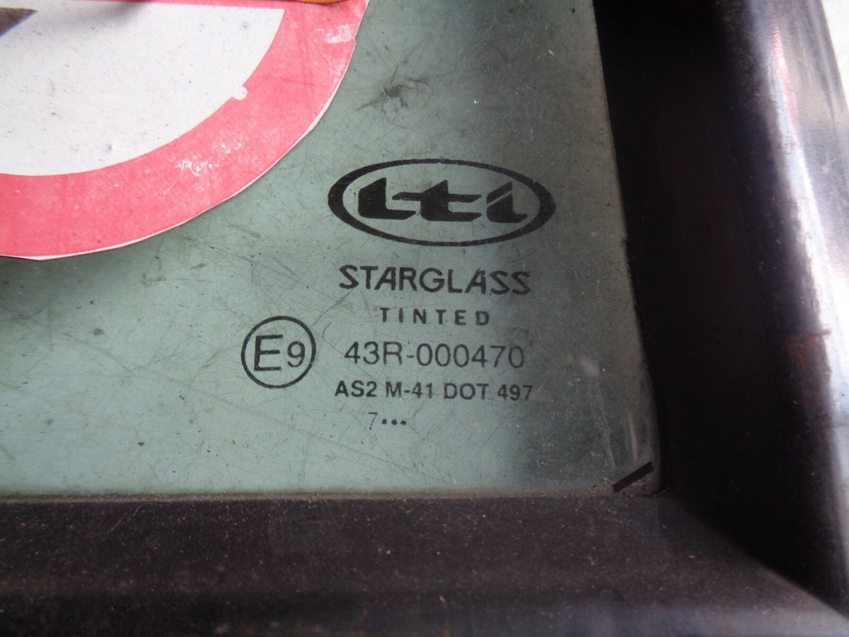 LONDON TAXI LTI REAR LEFT PASSENGER SIDE DOOR QUARTER GLASS