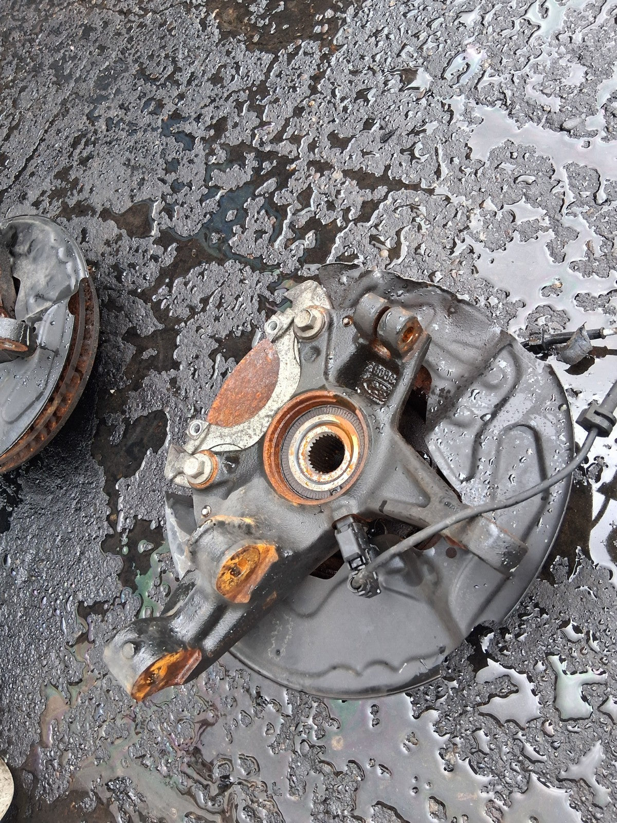2021 FORD FOCUS MK4 1.0 PETROL AUTO NSF PASSENGER SIDE FRONT WHEEL HUB CALIPER