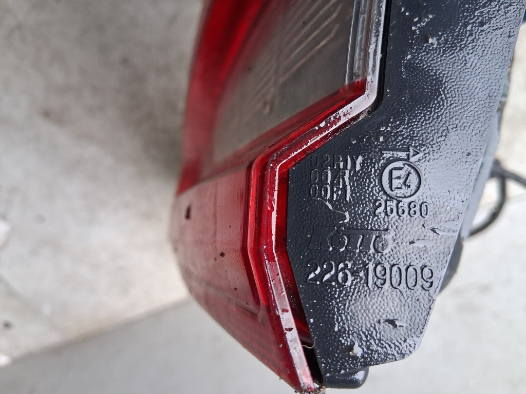 2018 NISSAN QASHQAI J11 NSR PASSENGER SIDE REAR LEFT INNER TAIL LIGHT 22619009