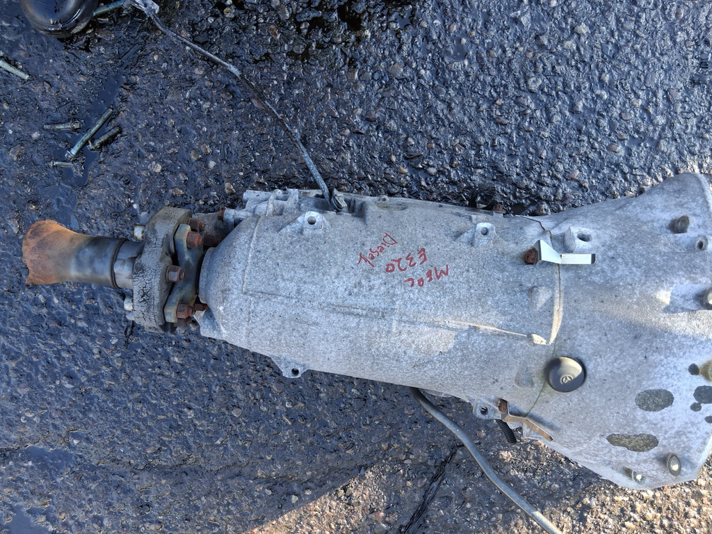 2004 MERCEDES BENZ E CLASS W211 E320 DIESEL AUTOMATIC GEARBOX R1402712601