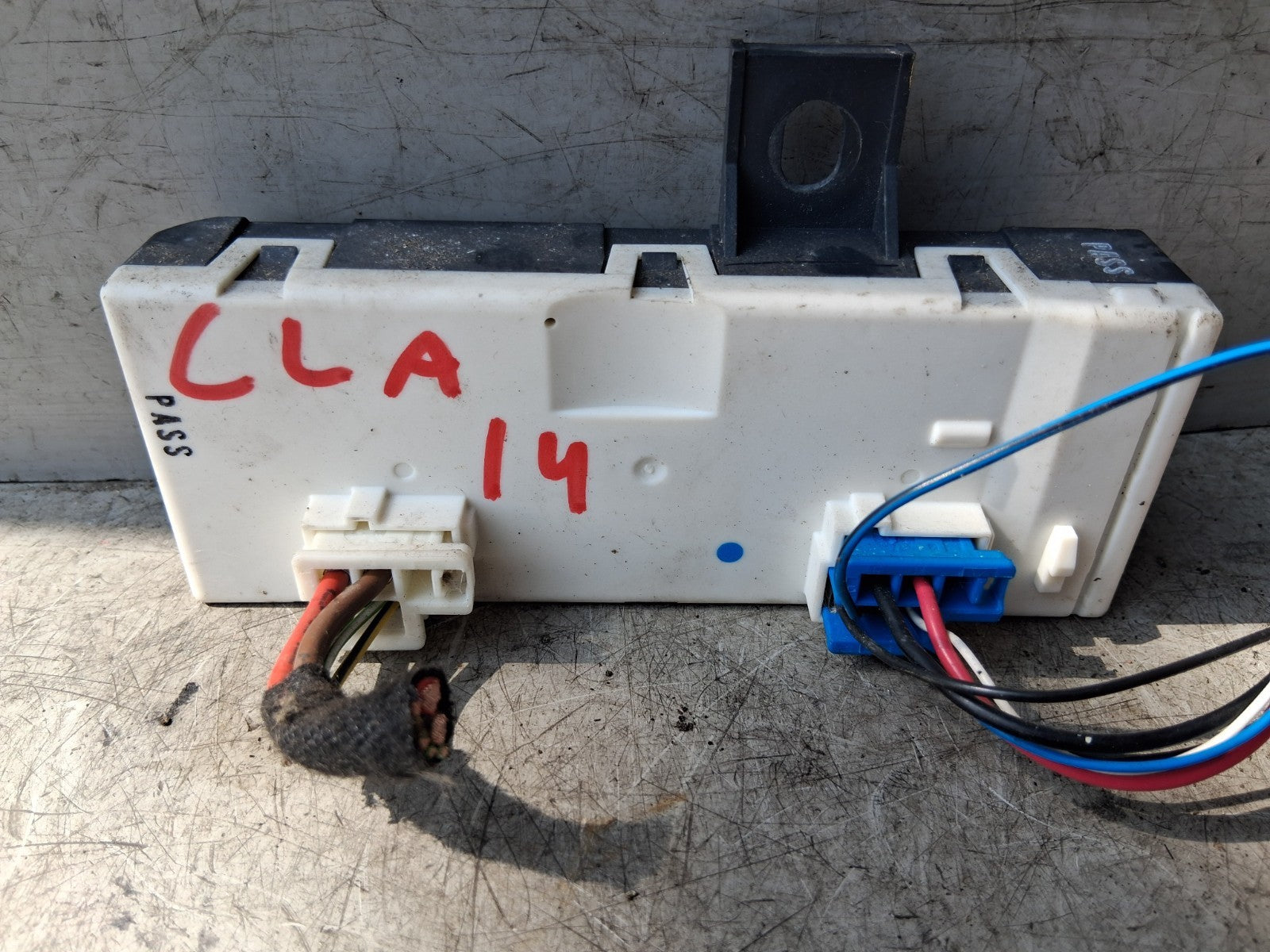 MERCEDES BENZ CLA 2014 BOOTLID CONTROL UNIT TRUNK LID MODULE A2469003413