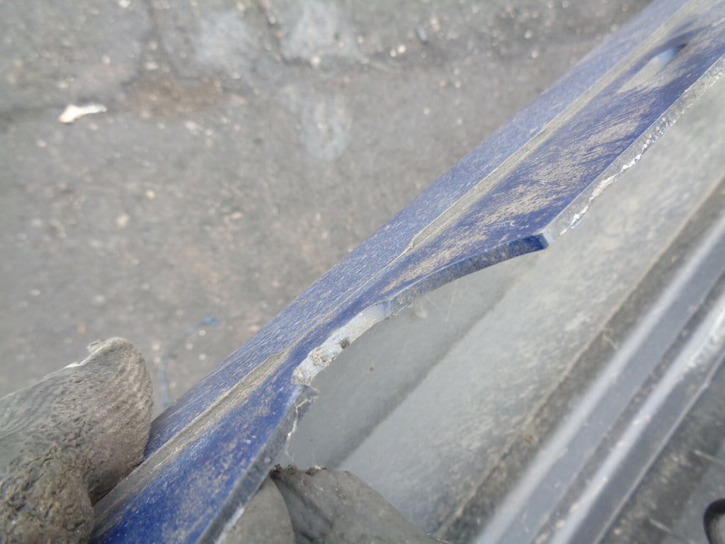 BMW 1 SERIES E82 NS PASSENGER SIDE SILL STRIP SKIRT BLUE