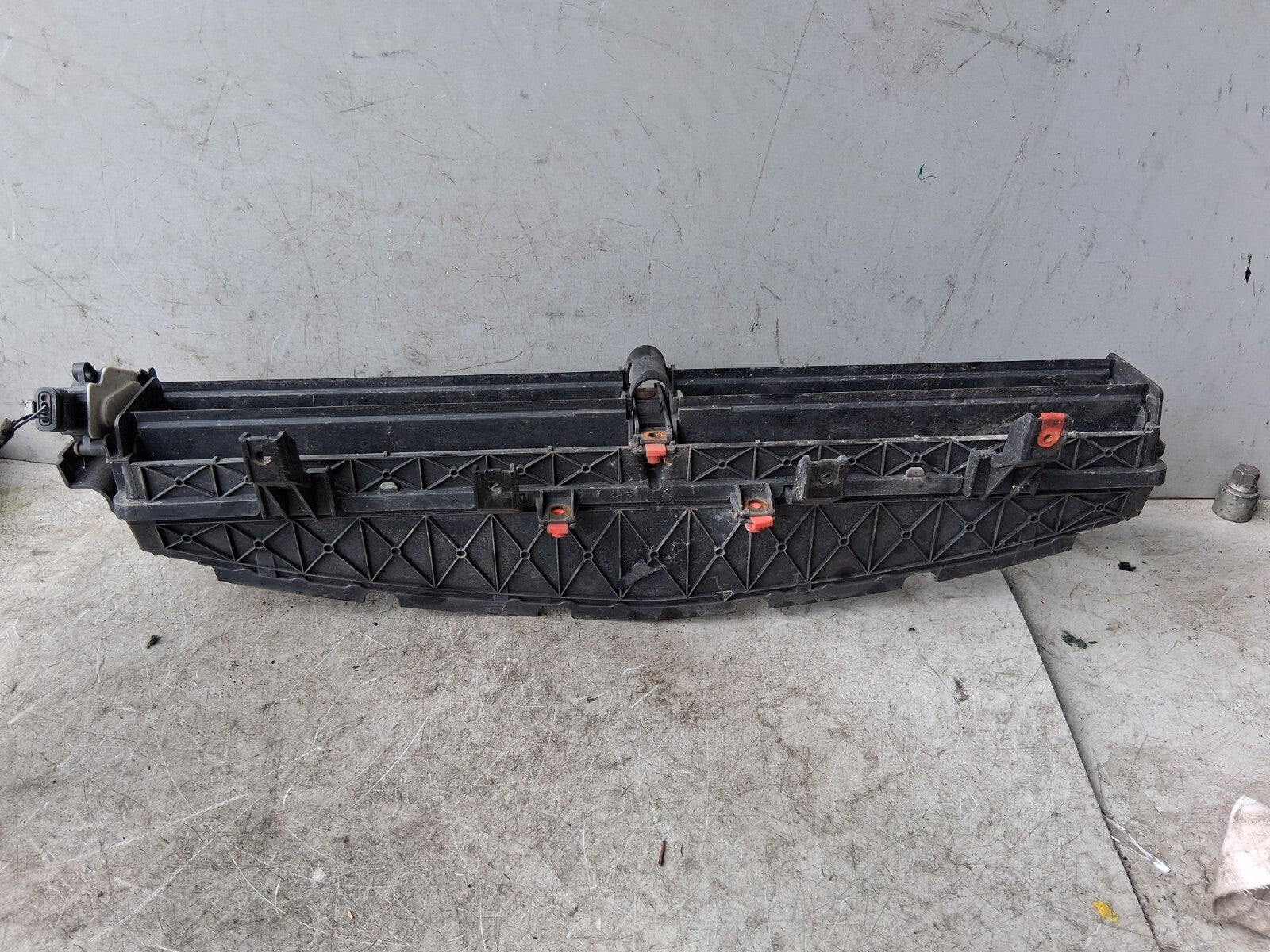 2015 VAUXHALL INSIGNIA MK1 FRONT AIR DUCT SHROUD 6466R300