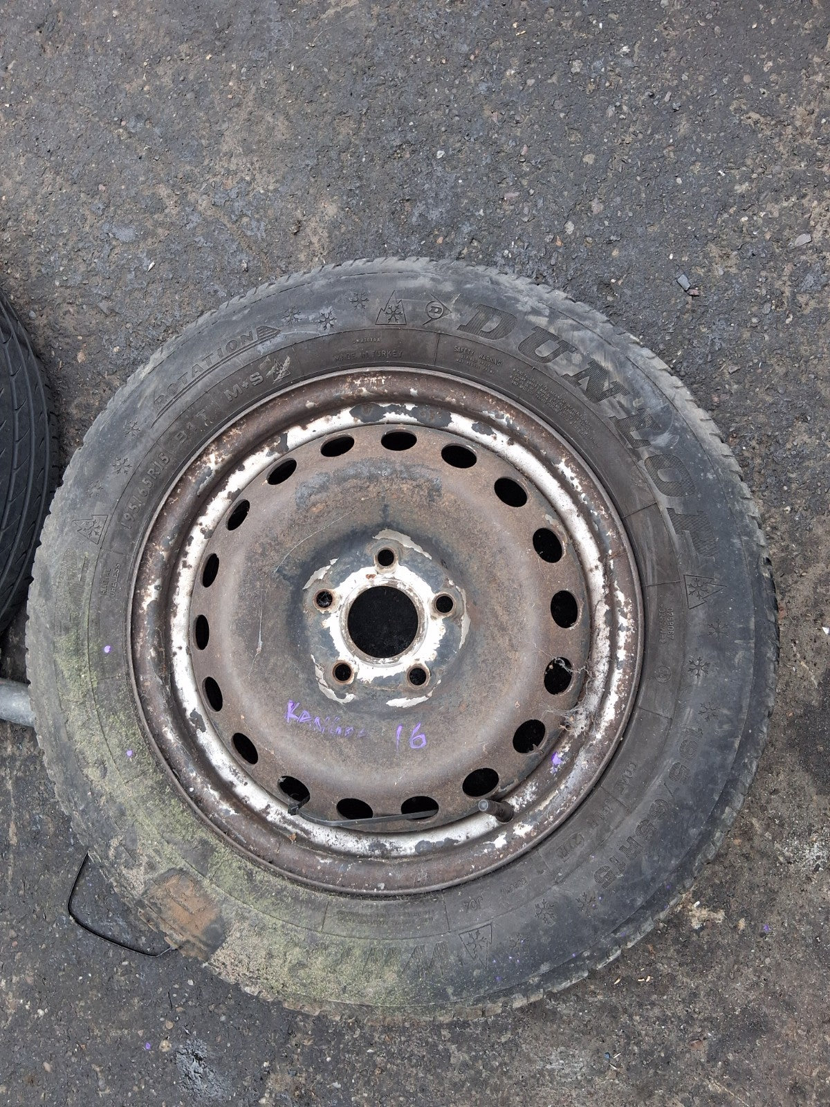 2016 RENAULT KANGOO MK2 15 INCH STEEL WHEEL WITH TYRE 195/65R15