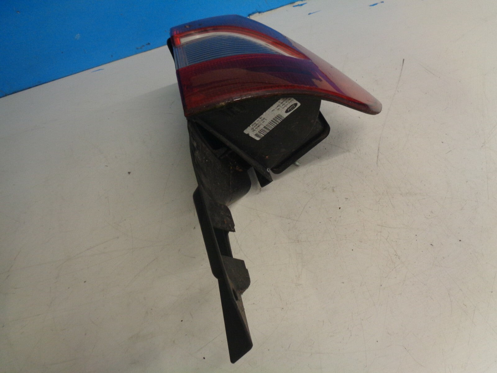 FORD GALAXY MK3 2010 OS DRIVER SIDE REAR TAILLIGHT 6M2113404EG