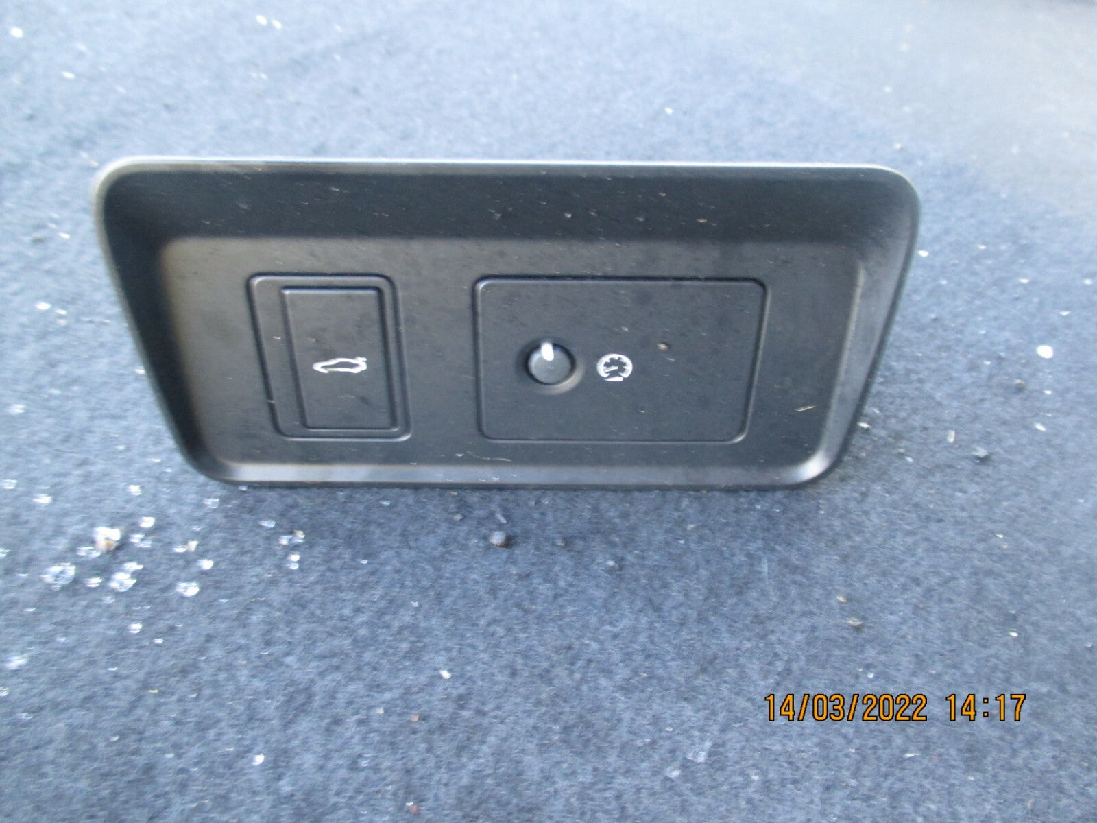 JAGUAR XE 2019 TAILGATE BOOT RELEASE OPEN SWITCH LX73-11654-BA