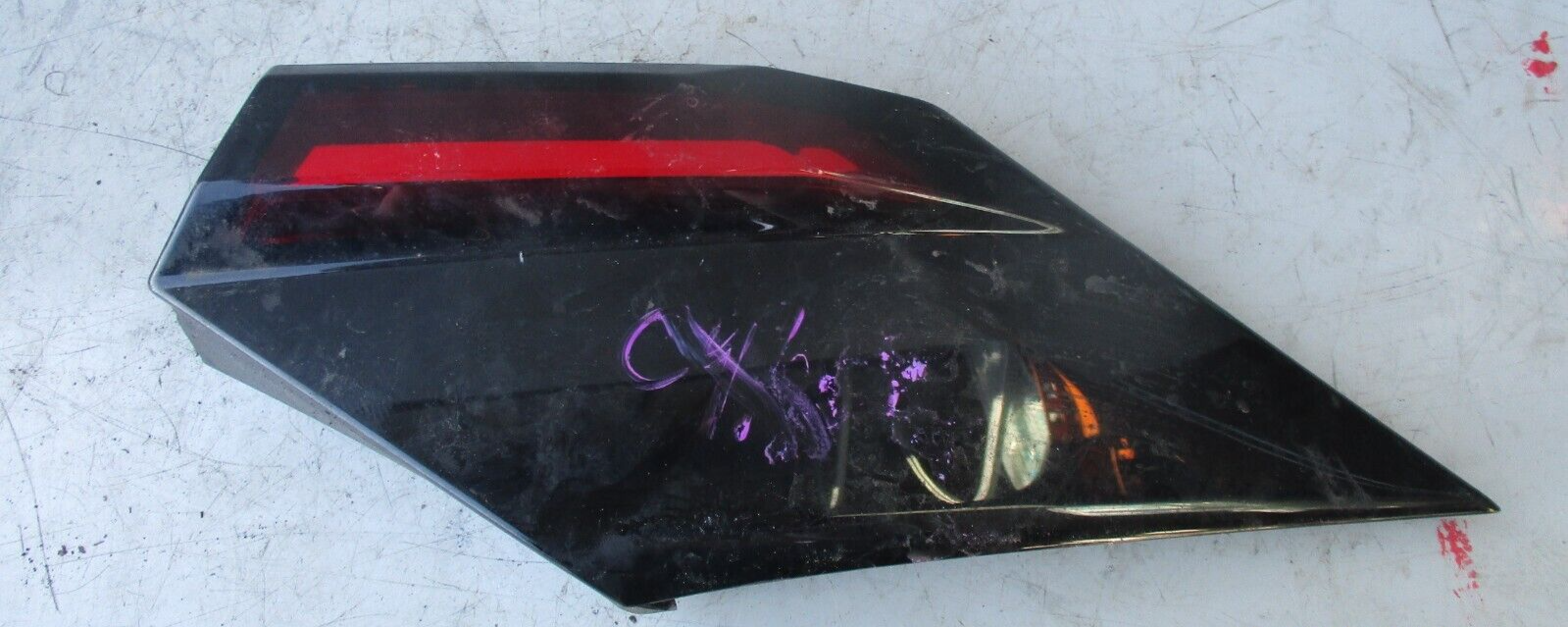 CITROEN C4 MK3 2022 NSR PASSENGER SIDE REAR INNER BOOTLID TAIL LIGHT 985109780