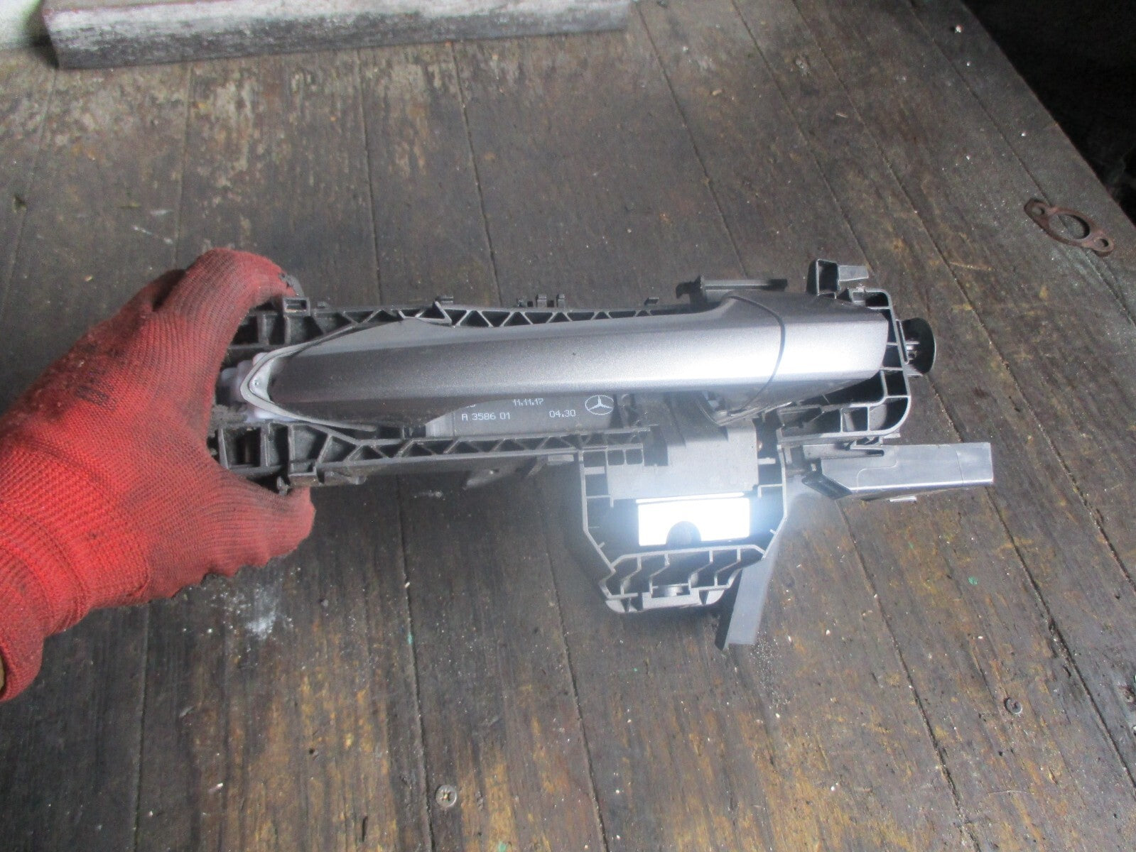 MERCEDES BENZ C CLASS 2014 NSF PASSENGER SIDE FRONT DOOR HANDLE 617107600D
