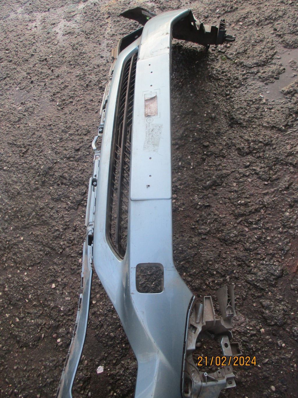 CITROEN C4 MK3 2022 FRONT UPPER BUMPER BLUE DAMAGED